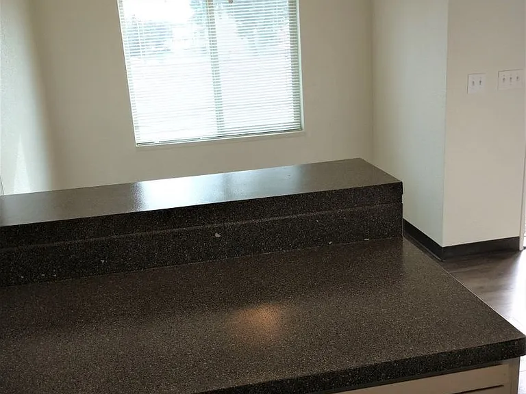 Pepper Tree Village Apartments — Photo 45