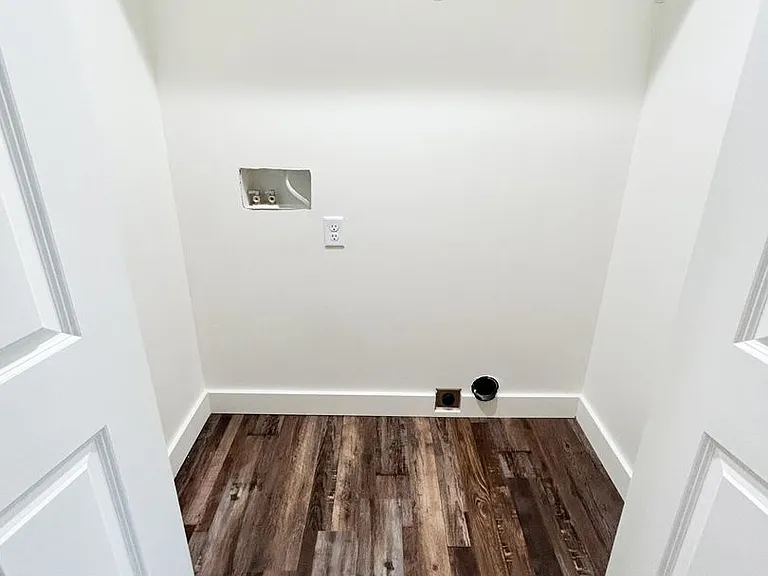 4237 Wyoming St — Photo 17