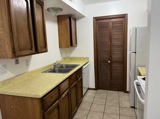 Hacienda Style 3 Bed / 2 Bath - Updated and Move-in Ready!, Albuquerque, NM 87108