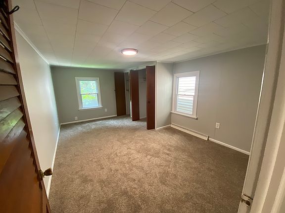 2nd image of 1420 Buffalo St #1/2