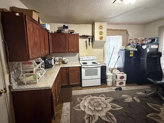 5th image of 320 8th Ave S