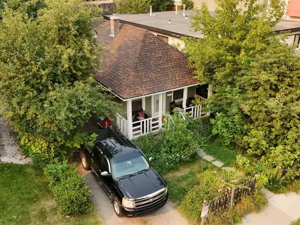 1816 S 27th Ave SW, Calgary, AB T2T 1H1