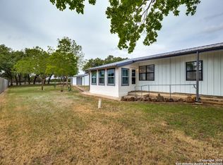 265 Star Ln, Pipe Creek, TX 78063