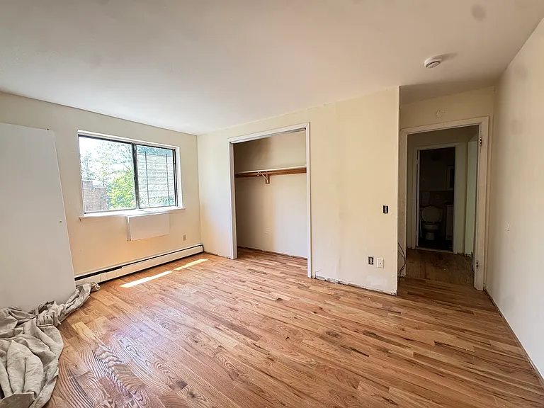 37 Odell Ave #1DD — Photo 4