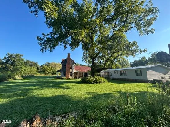 647 Joe Brown Rd, Bear Creek, NC 27207