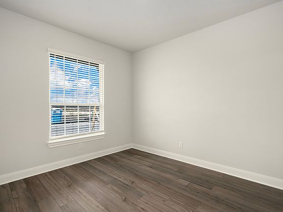 Formal dining room located off of the entry with direct access to the kitchen.