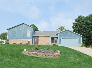 695 Tealwood Dr, Dayton, OH 45430