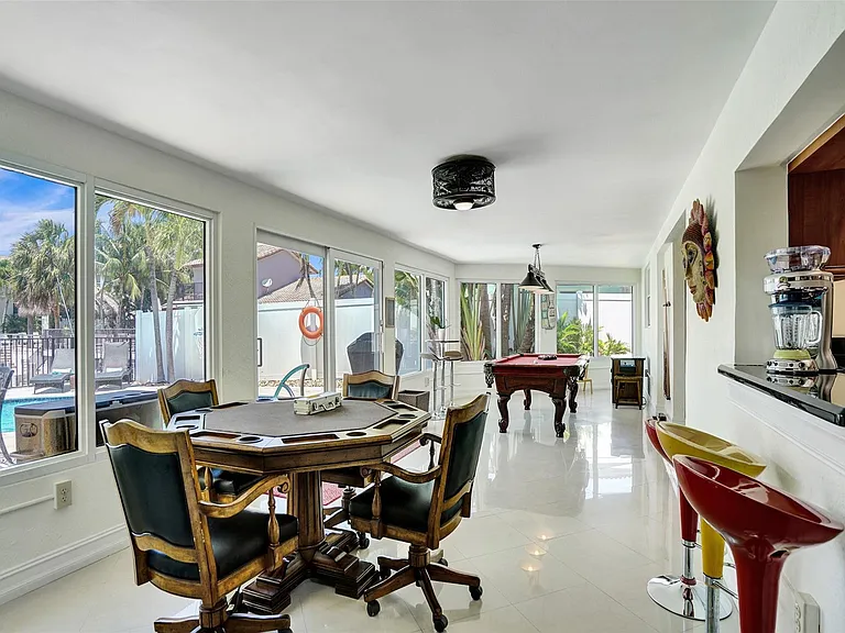 2051 Coral Reef Dr — Photo 18