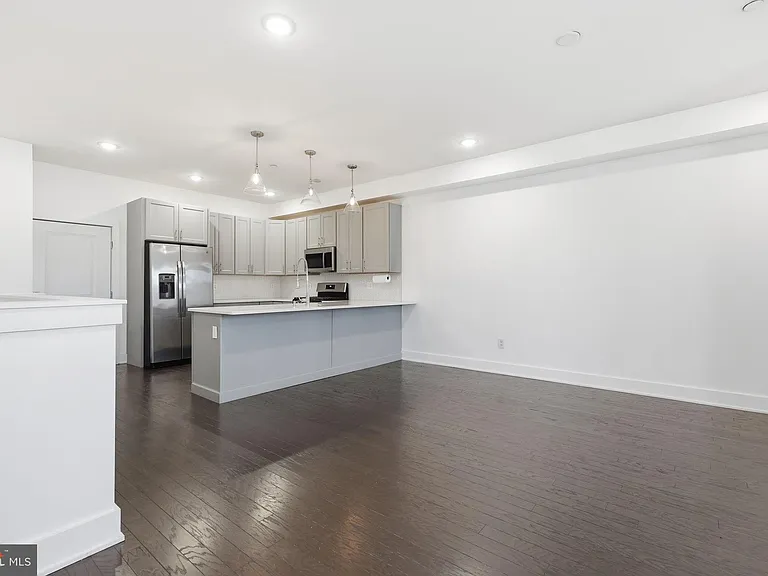 516 W Montgomery Ave #1 — Photo 4