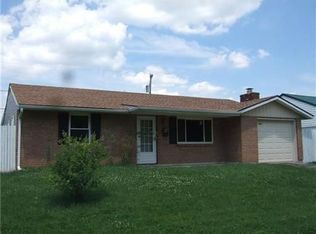 1607 Commonwealth Dr, Xenia, OH 45385