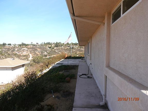 4th image of 267 1/2 Lilac Dr