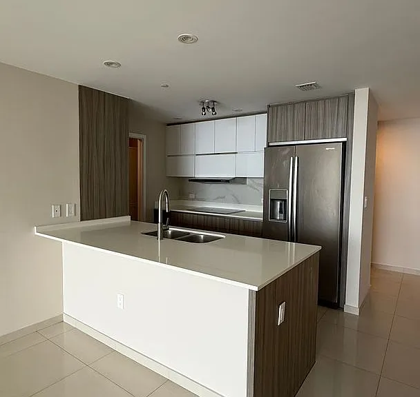 600 NE 27th St #802 — Photo 7