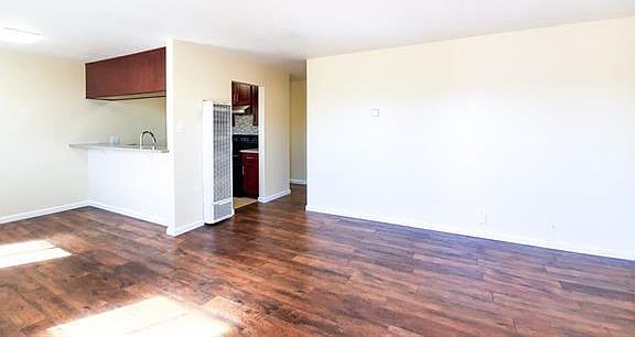 4th image of 220 N Parkview Ave #3