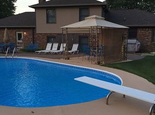 7194 Sandalwood Dr, Avon, IN