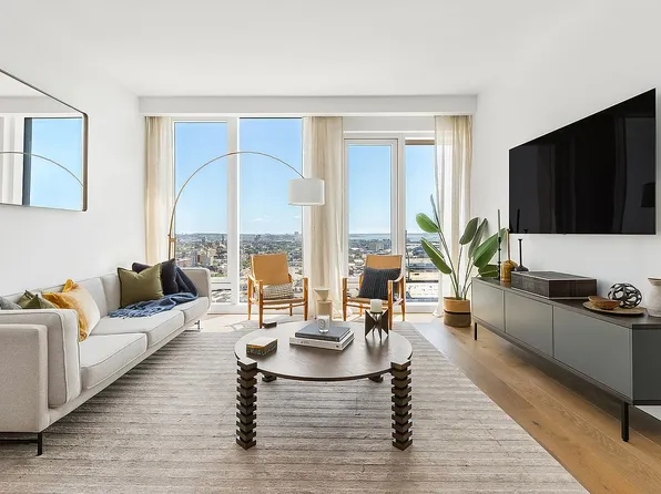 50 Bridge Park Dr APT 25E, Brooklyn, NY 11201