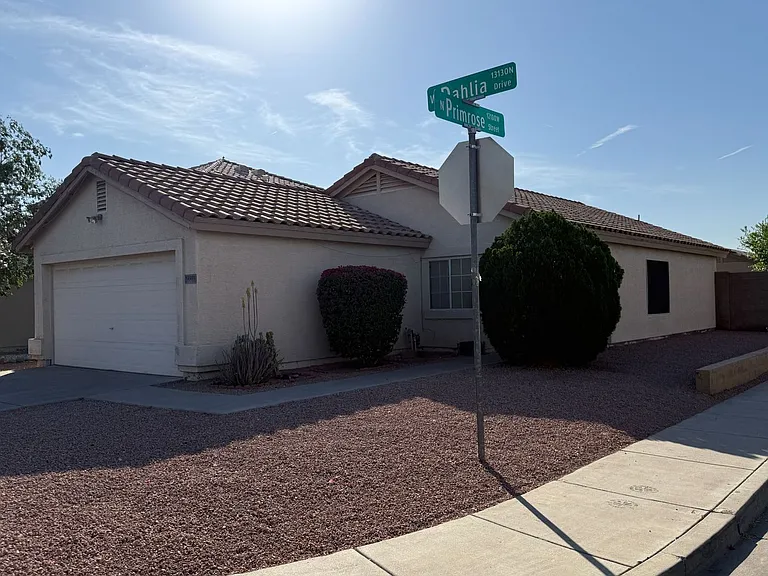 12071 W Dahlia Dr — Photo 2