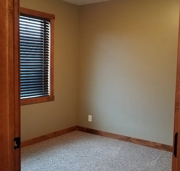 1876 Greenwood Valley Dr — Photo 17