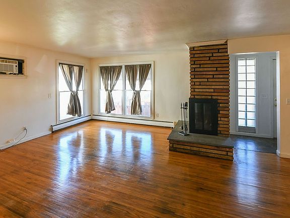 4th image of 281 Ellison St