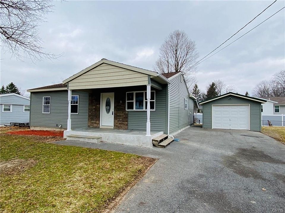 1st image of 851 Lamont Cir