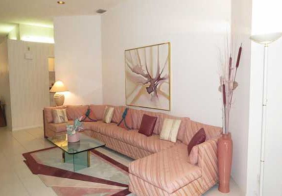 Home For Sale In Sawgrass Lakes