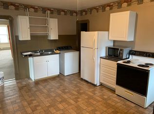 54 Bell St #2R, Chicopee, MA 01013