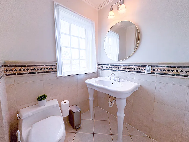 87 Stephen St #1C — Photo 39