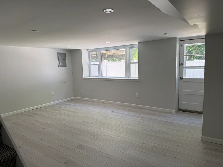 11746 Colman Rd #1 — Photo 15