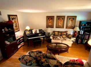 402 Indian Mills Rd, Shamong, NJ 08088