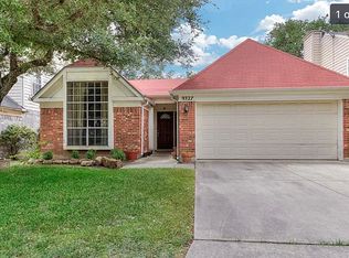 9327 Regiment Dr, San Antonio, TX 78240