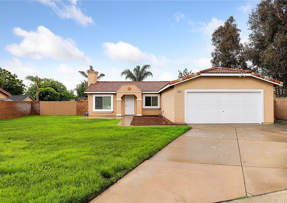 1st image of 949 Melrose Dr