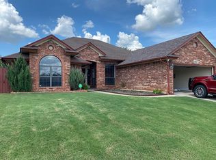 10017 Forest Ln, Oklahoma City, OK 73130