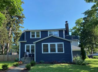 403 W Park Ave, Wheaton, IL 60189