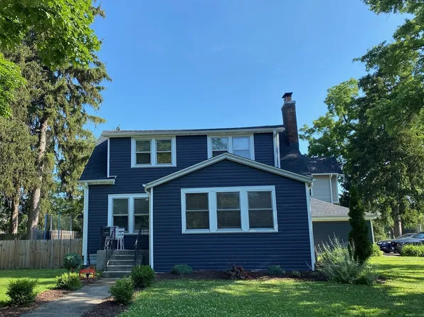 403 W Park Ave, Wheaton, IL 60189