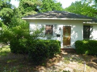 924 Clinchfield Cir, Perry, GA 31069