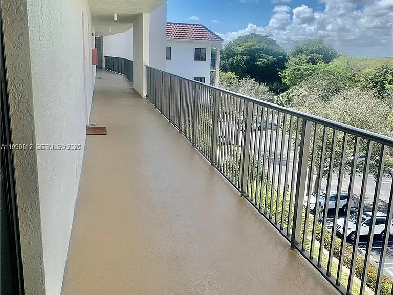 2105 Lavers Cir #501 — Photo 26