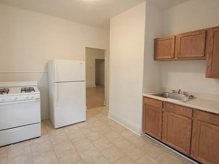 423 Biddle Ave — Photo 14