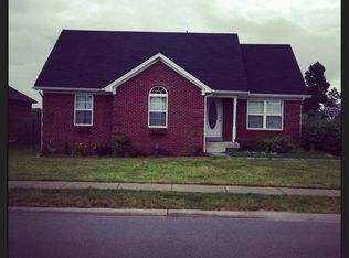 4168 Lakeside Dr, Sellersburg, IN 47172