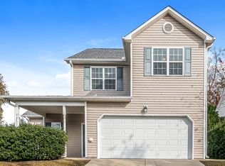 601 Prickly Pear Dr, Fuquay Varina, NC 27526