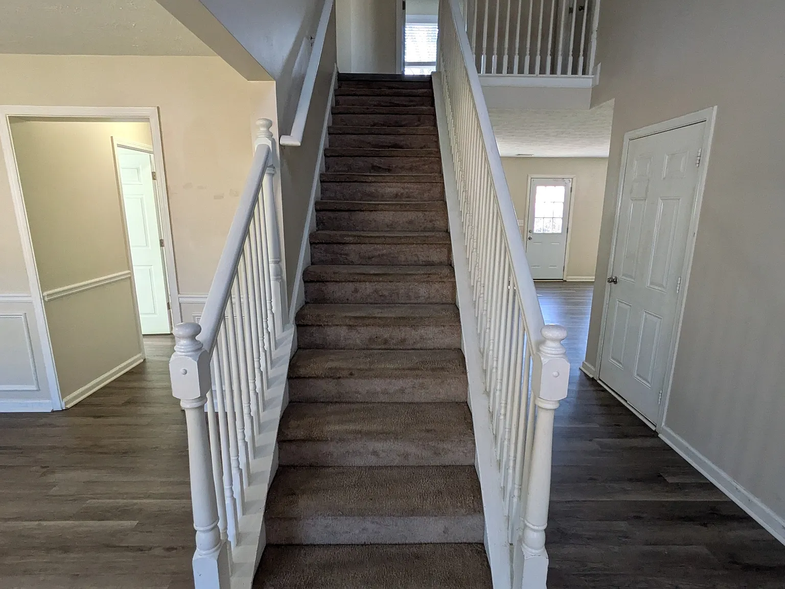 375 Searchlight Drive - 375 — Photo 4
