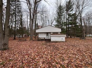 107 Highland Dr, Roscommon, MI 48653