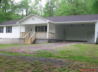 976 Beaverdale Rd NE, Dalton, GA 30721