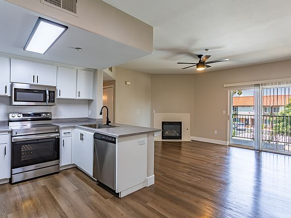 Luxe West w/Patio
