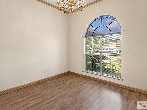 2nd image of 2609 W Mark Cir