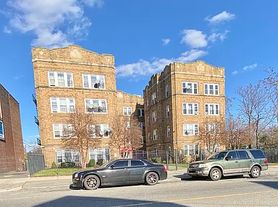 472 Park Ave, East Orange, NJ