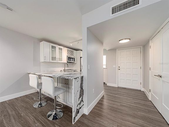 3rd image of 121 Island Way APT 334
