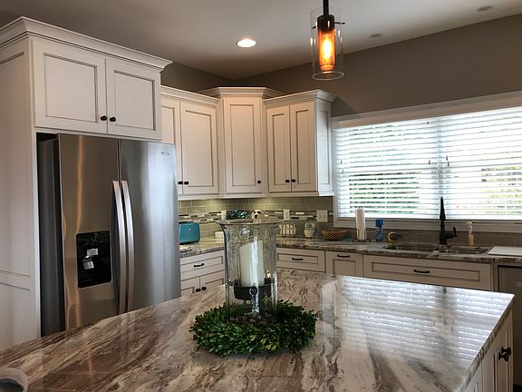 3rd image of 3999 Bluewater Dr