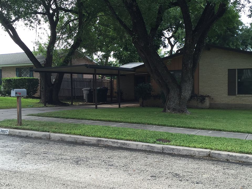 1st image of 3807 Crossette Dr