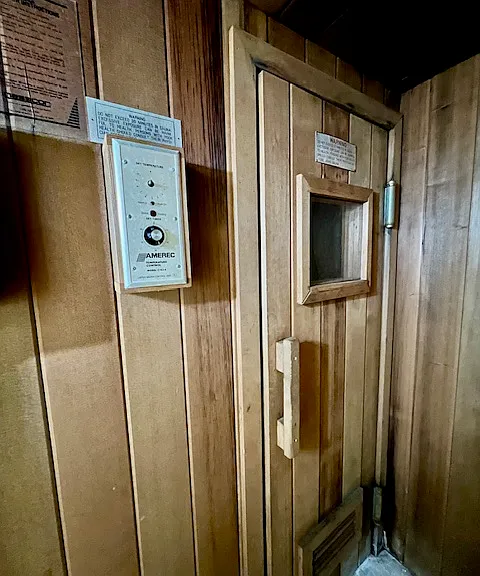 Souna room