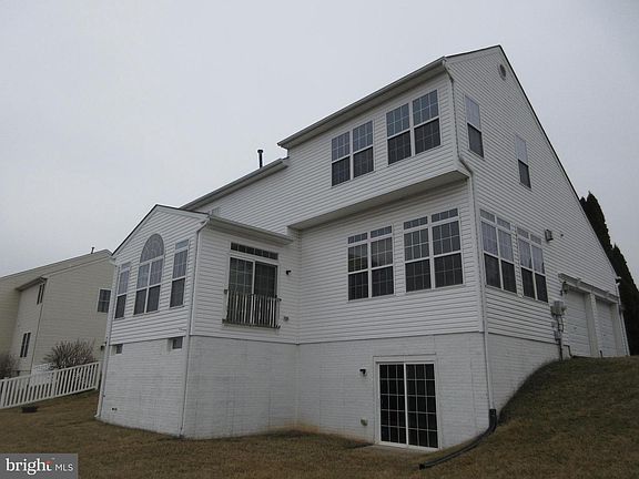 2nd image of 7604 Pinewild Rd