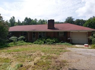 722 Mike Powers Rd, Grantville, GA 30220